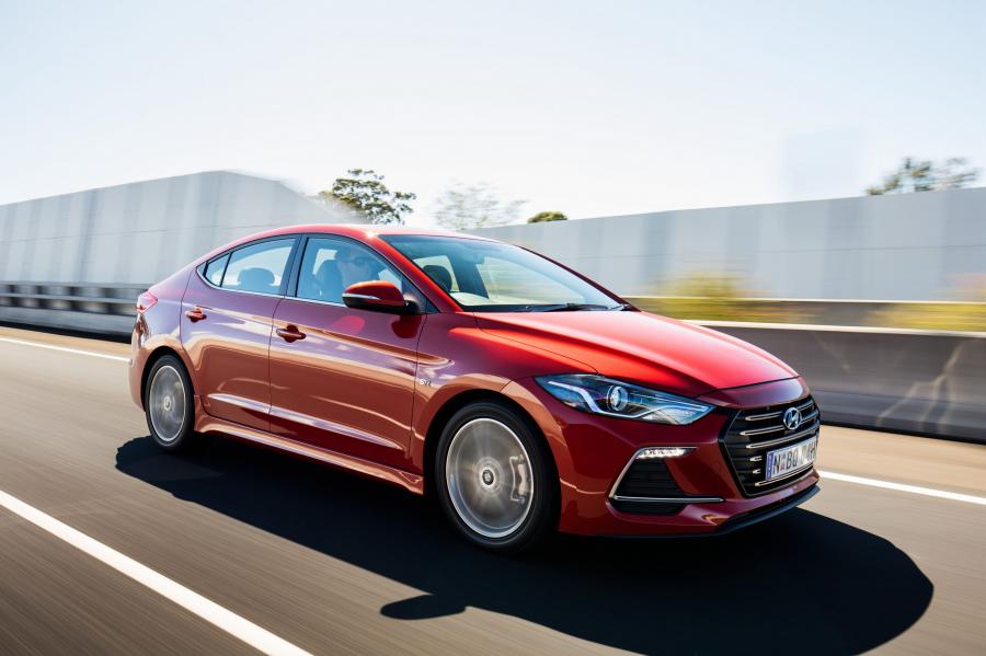  Hyundai Elantra SR Turbo 2016 года  (AU) (фото 3 из 31)